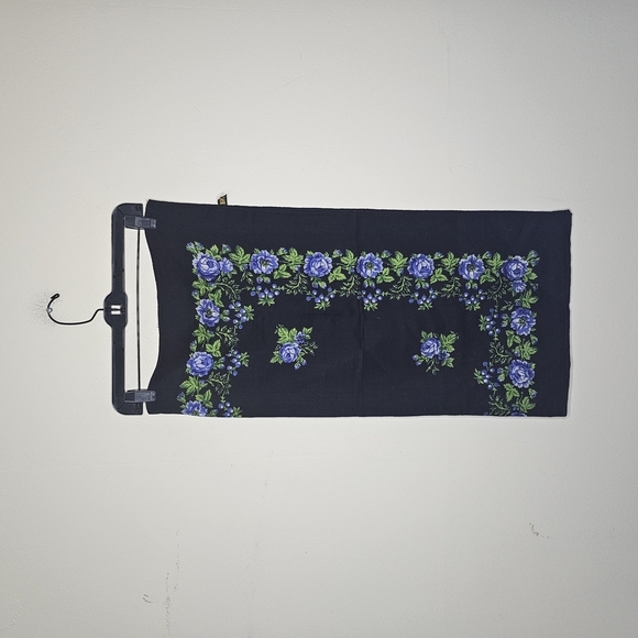 Virgin Wool Japanese Floral Embroidered Black, Purple and Green Scarf 28x28 - Picture 3 of 4